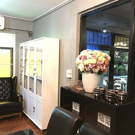 Add Home Hostel Vipavadee 42 Bangkok Luaran gambar