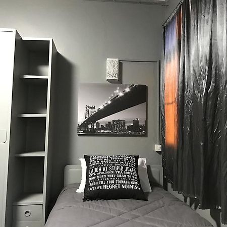 Add Home Hostel Vipavadee 42 Bangkok Luaran gambar