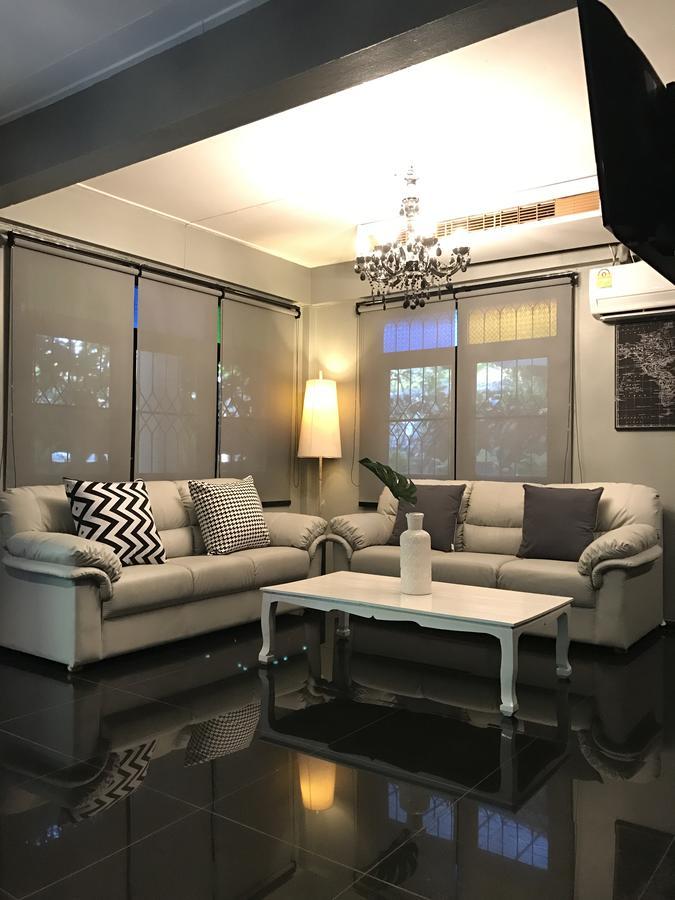 Add Home Hostel Vipavadee 42 Bangkok Luaran gambar